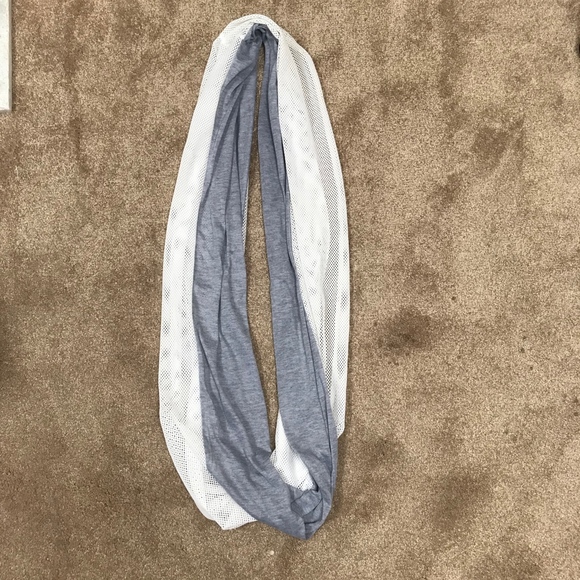 Infinity scarf - Picture 2 of 5